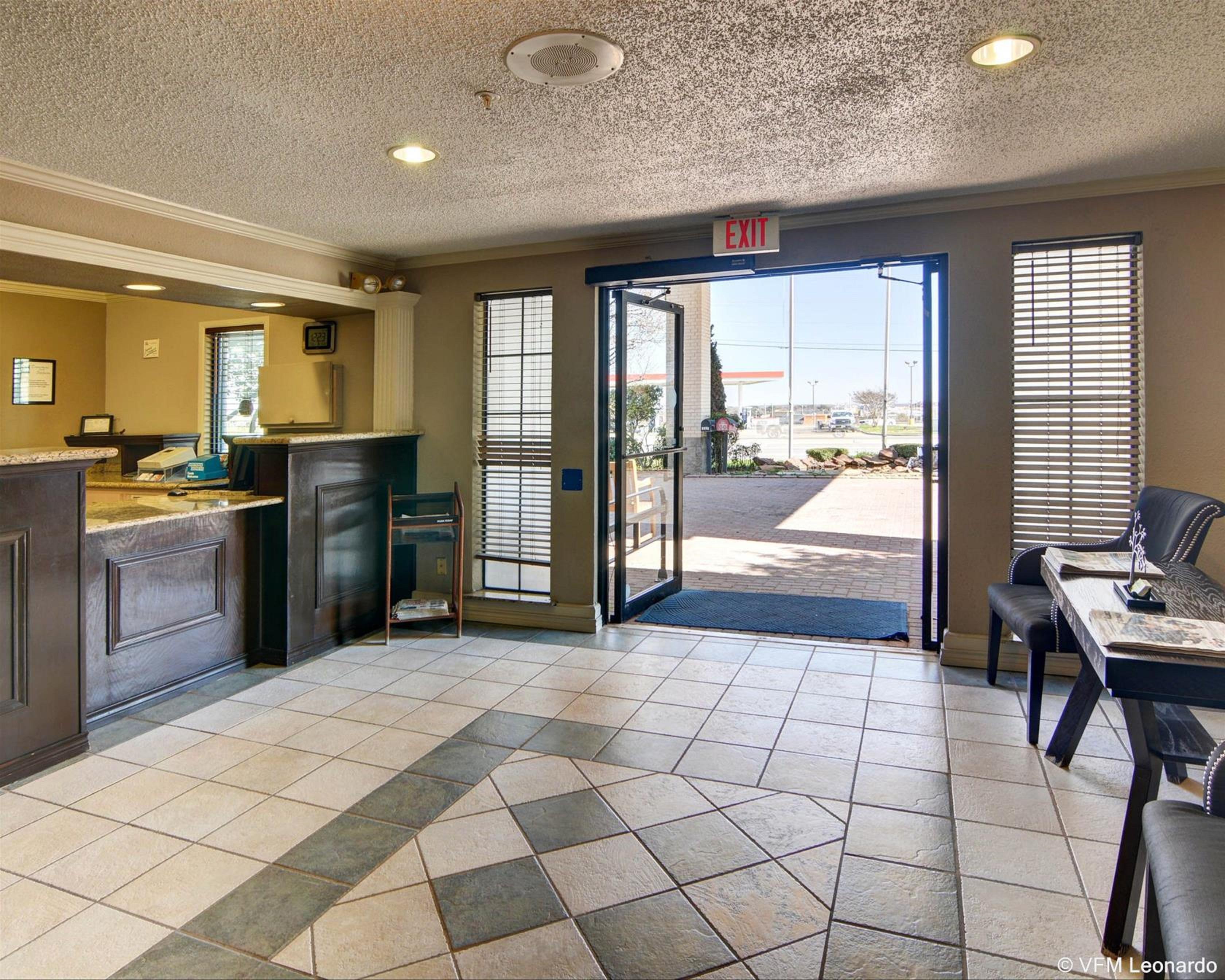 Quality Inn & Suites Weatherford Exterior foto
